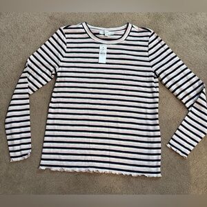 ⭐️ Loft women’s top size medium. NWT